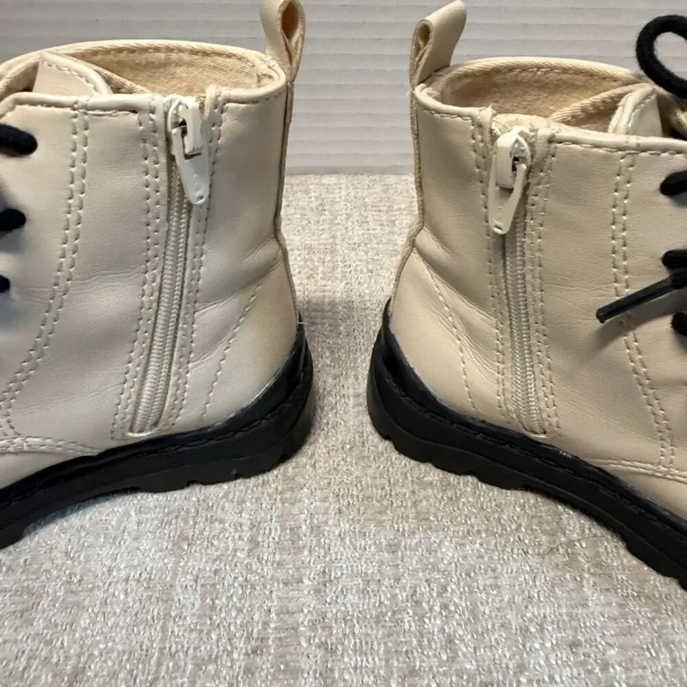 Zara Cream Toddler Girls Track Sole Zipper Boots EU 21 / US 5.5